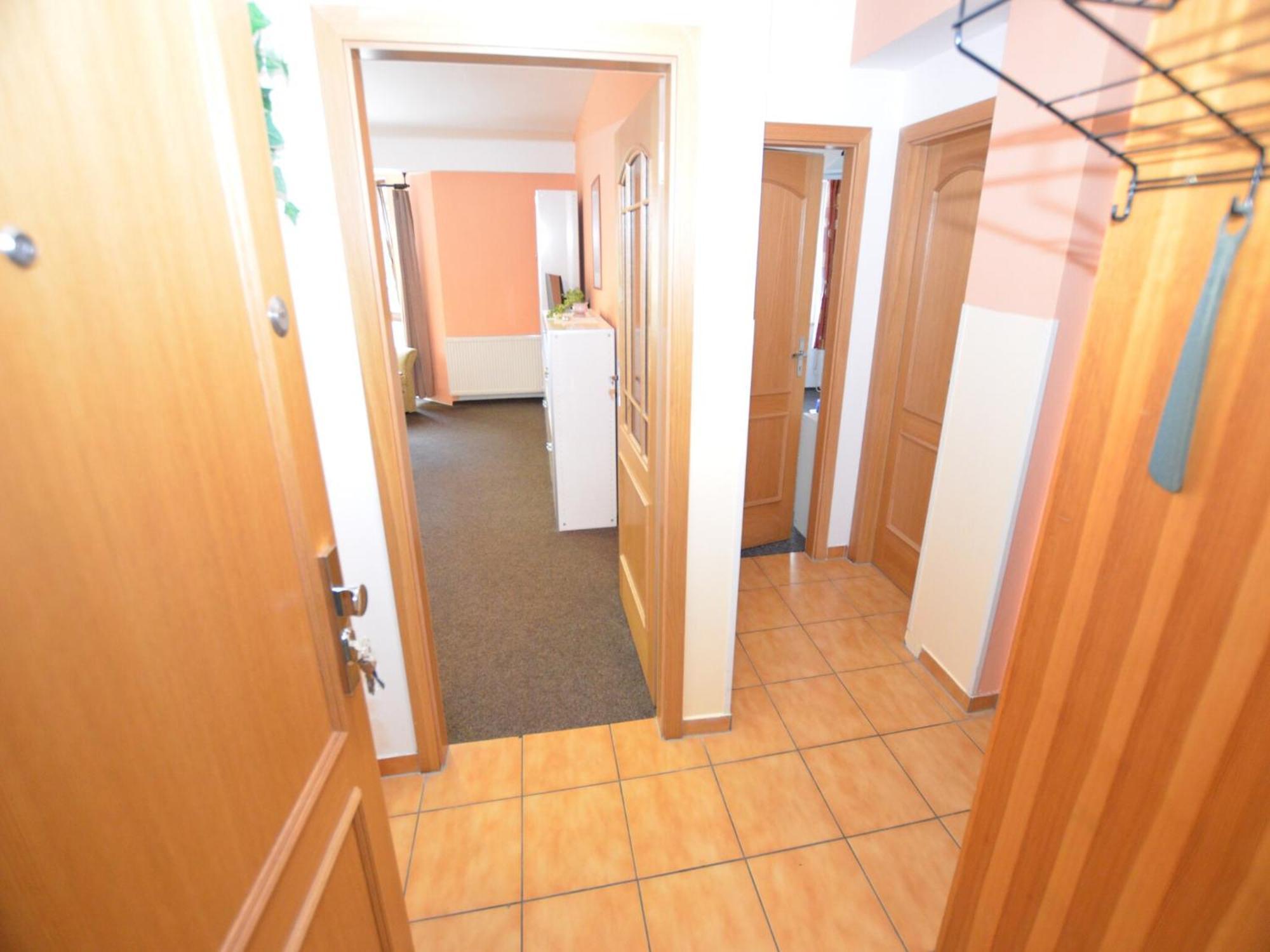 Snug Apartment In Jachymov Near Ski Area ภายนอก รูปภาพ