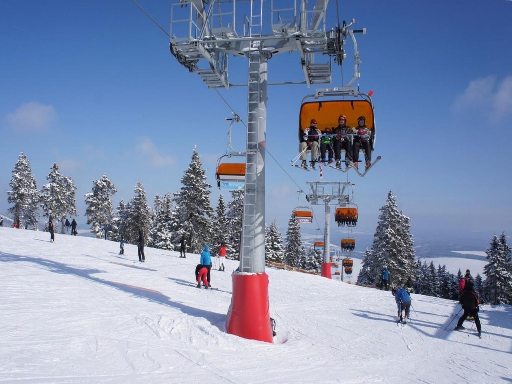 Snug Apartment In Jachymov Near Ski Area ภายนอก รูปภาพ
